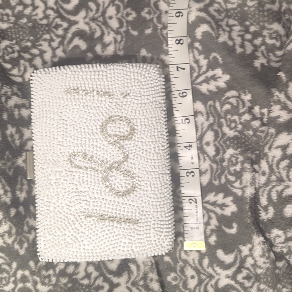 Elegant White Beaded Clutch - Picture 3 of 5